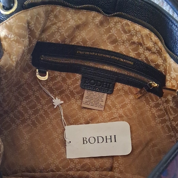 New Bodhi Elegant Multicolor Shoulder Bag - Picture 2 of 6